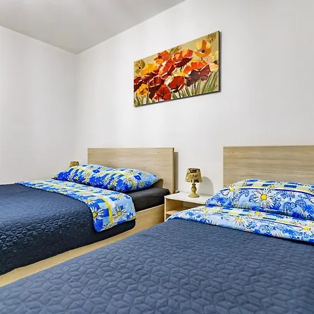 Modern Old Town - Apartment *