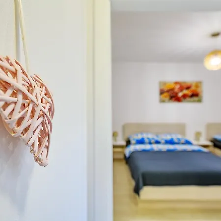 Modern Old Town - Apartment