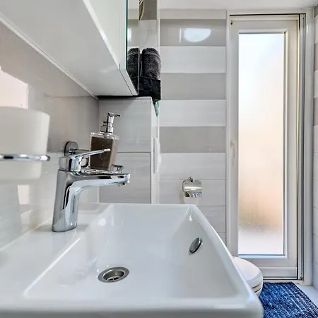 Modern Old Town - Apartment *