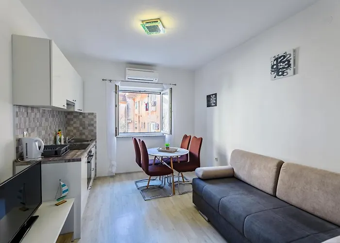 Modern Old Town - Apartman *