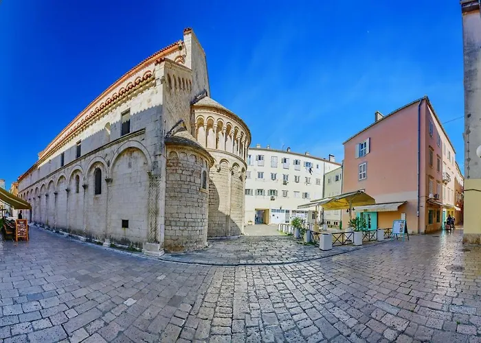 Modern Old Town - * Zadar