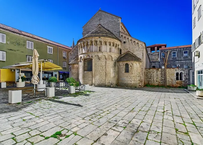 Modern Old Town -