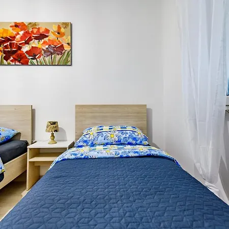Διαμέρισμα Modern Old Town -
