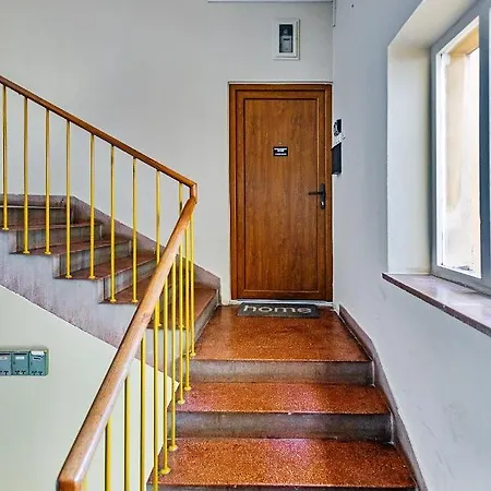 Modern Old Town - 자다르