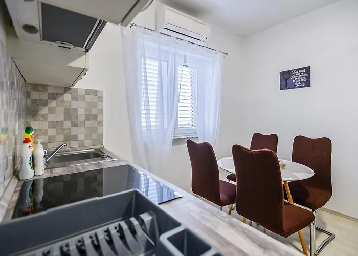 Modern Old Town - Ζαντάρ