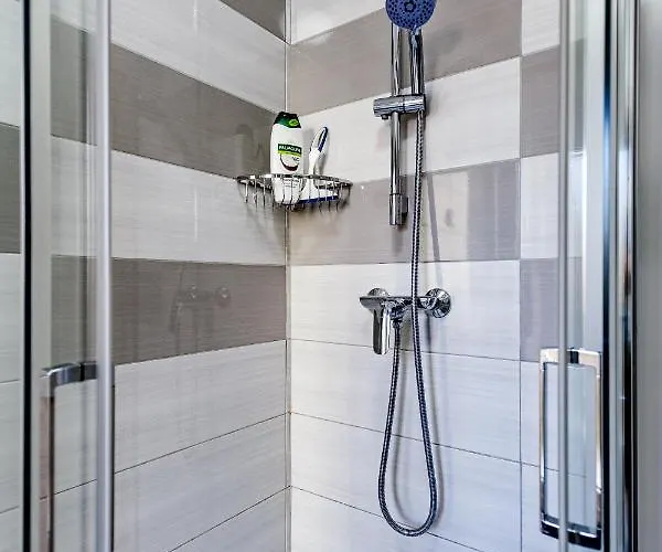 Modern Old Town - Ζαντάρ