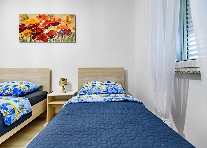 Διαμέρισμα Modern Old Town -